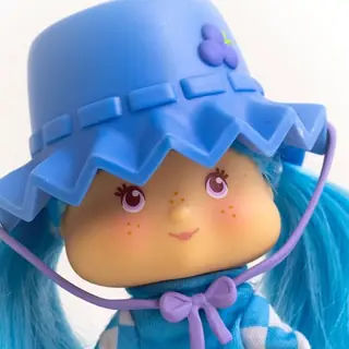 Strawberry Shortcake Blueberry Muffin 5 1/2-In.Fashion Doll — product photo